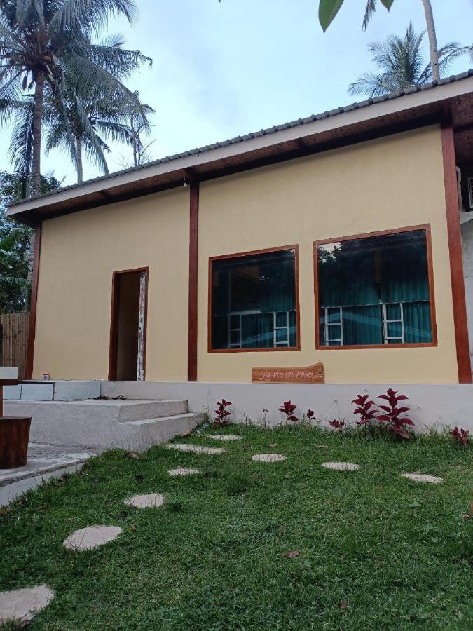 Hotel La Vie En Rose à Senggigi Extérieur photo